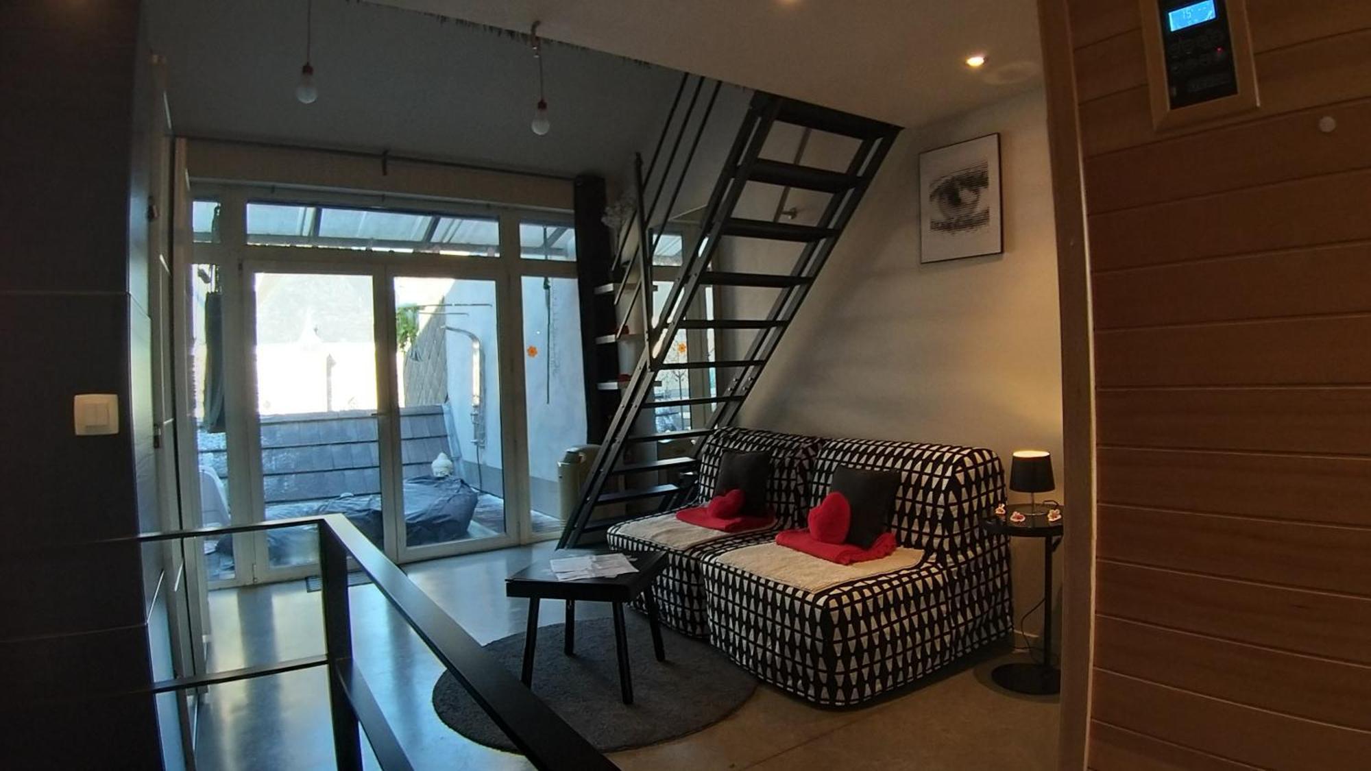 Appartement Wellness Loft With Sauna, Jacuzzi, Roof Terrace & Amazing View à Anvers Chambre photo