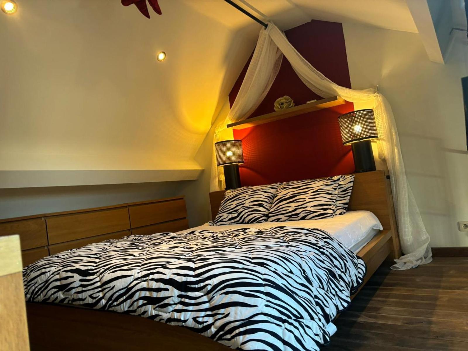 Appartement Wellness Loft With Sauna, Jacuzzi, Roof Terrace & Amazing View à Anvers Extérieur photo